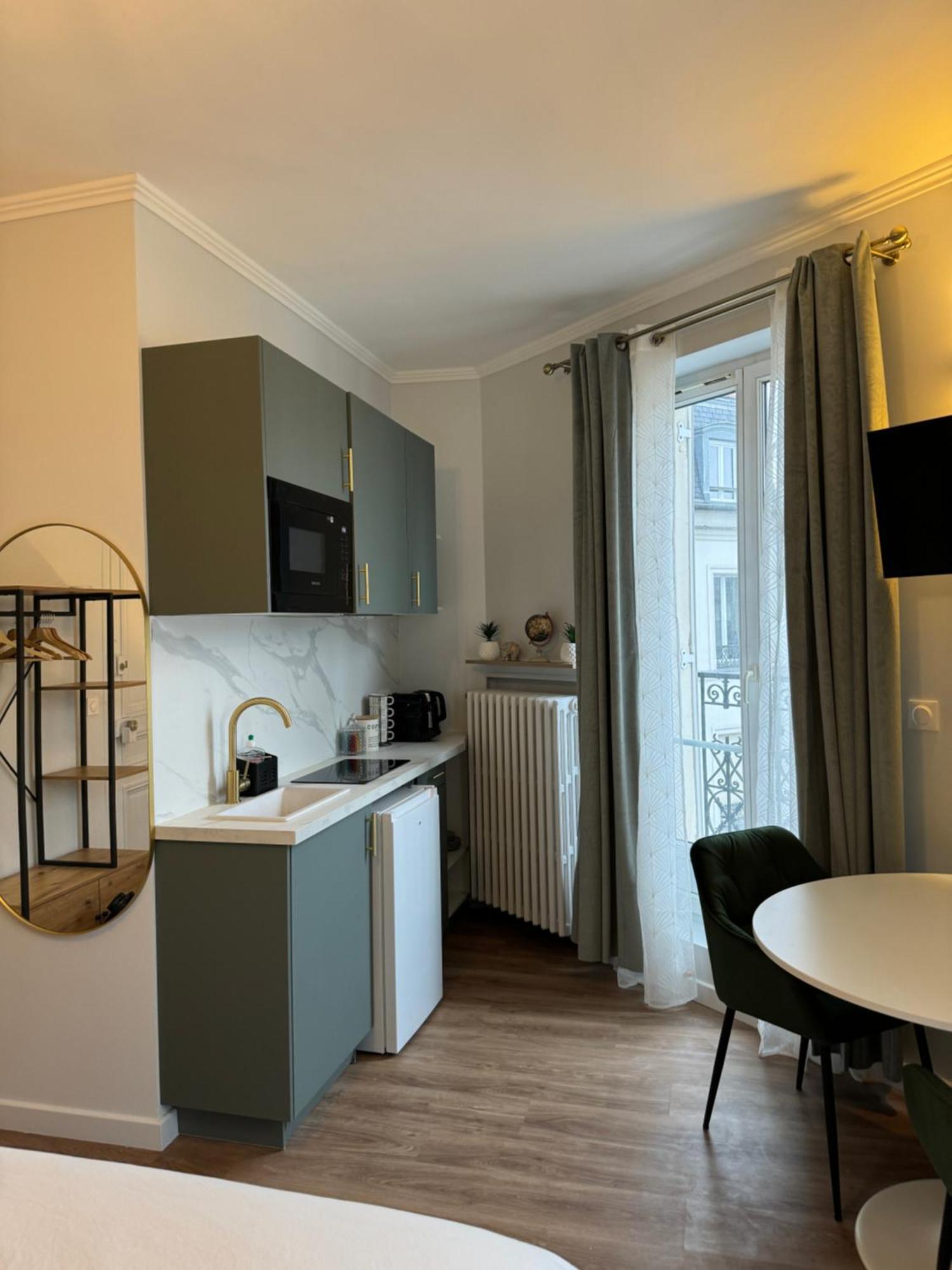 De Charme Parisien Levallois-Perret