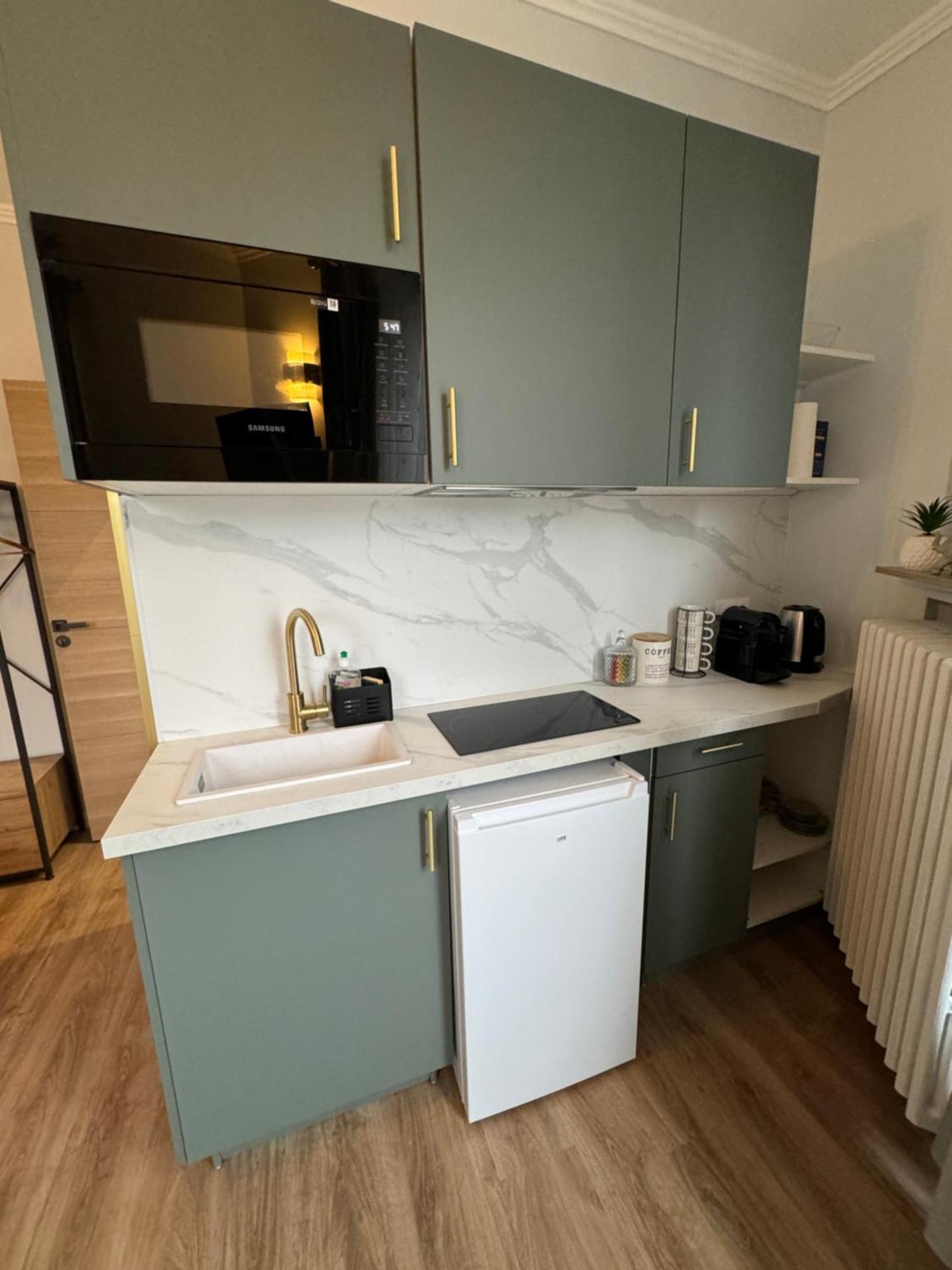 De Charme Parisien Apartment *