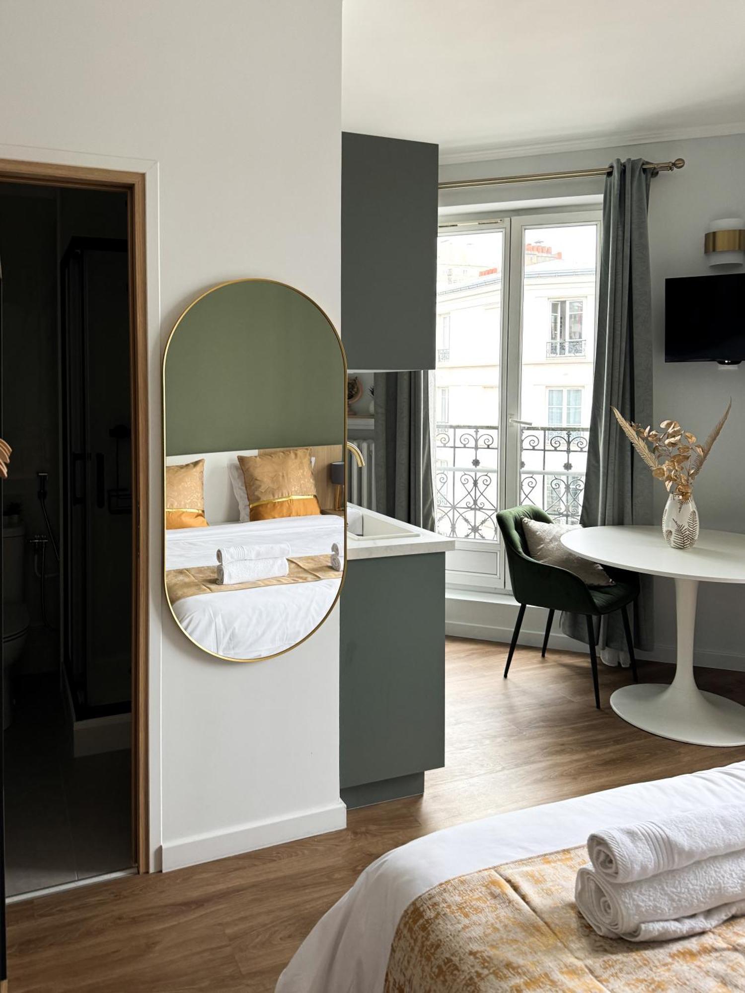 De Charme Parisien Apartment Levallois-Perret